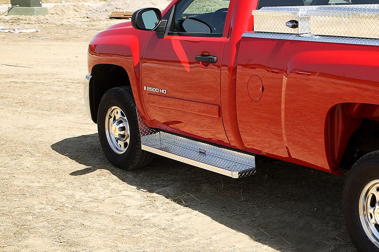 Dee Zee Running Board Cab Section Brite-Tread Aluminum for Ford F150/Super Duty (2015-2023) - RegCab