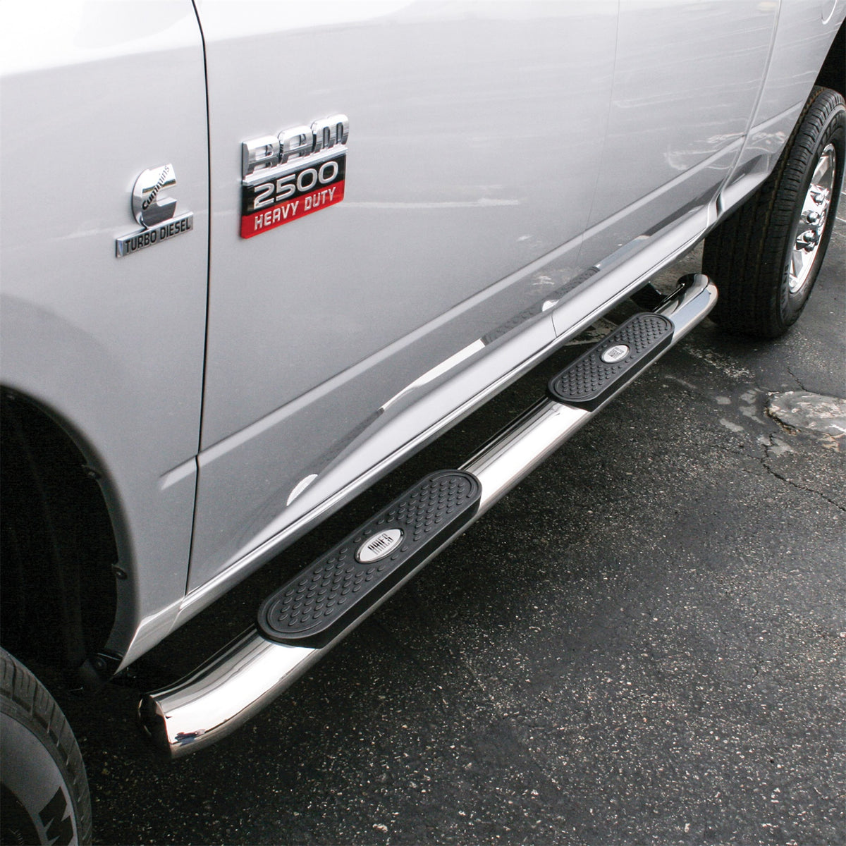 ARIES 4-in Oval Polished Stainless Steel Nerf Bars for Dodge/RAM 1500/2500/3500 Crew Cab (2006-2009) - S225008-2