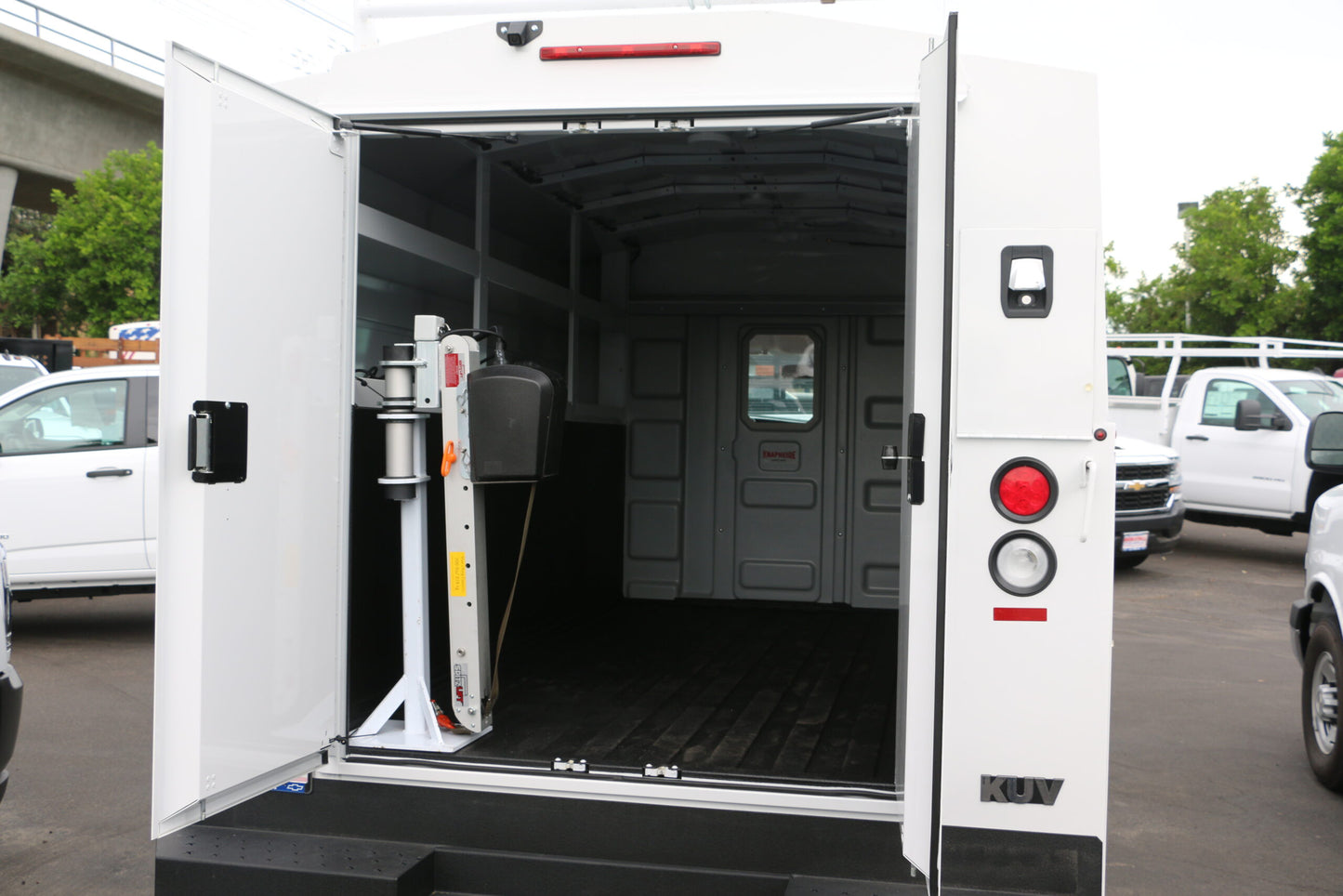 SpitzLift Service Body Crane - Enclosed Service Body - High Roof - Rear Door - 650 lbs. Capacity
