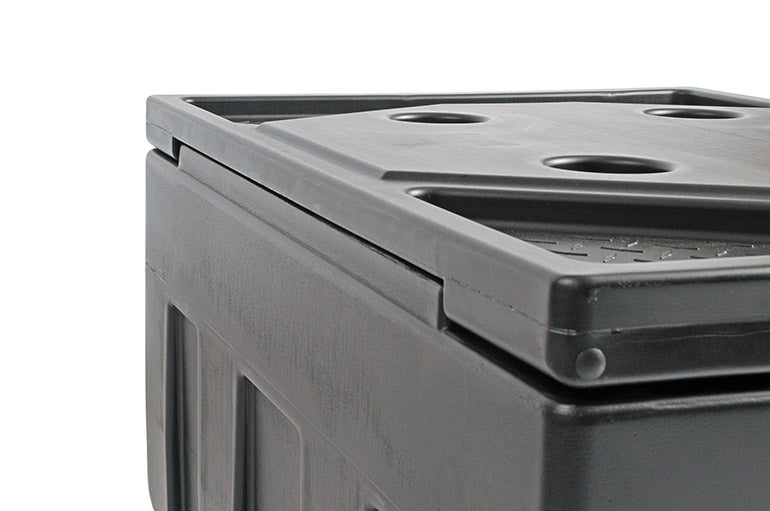 Dee Zee Poly Tool Box - 39-in x 27-in x 17-in - 10.4 cu. ft.