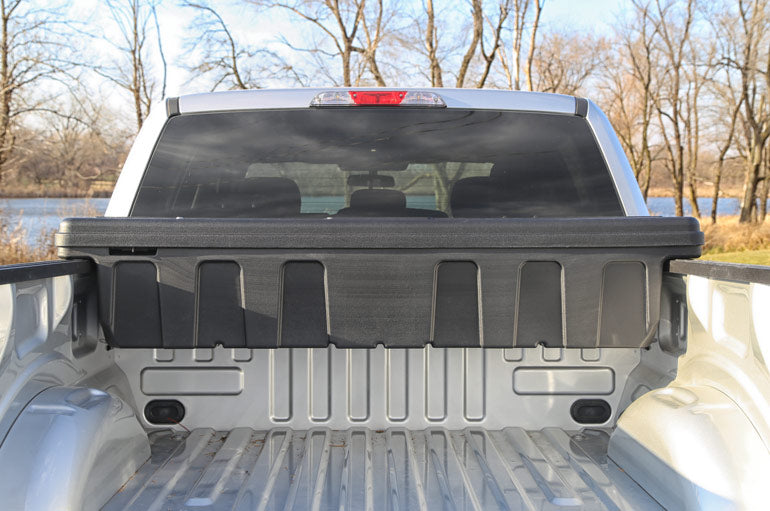 Dee Zee Crossover Tool Box - Poly Box - 63-in