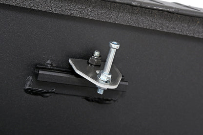 Dee Zee Crossover Tool Box - Red Label - 70-in - Gull Wing - Black