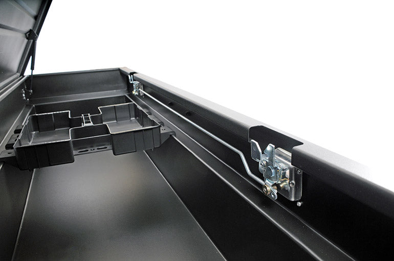 Dee Zee Crossover Tool Box - HARDware Series - 70-in - Standard Lid - Black