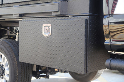Dee Zee Tool Box - Specialty Underbed Black BT Alum