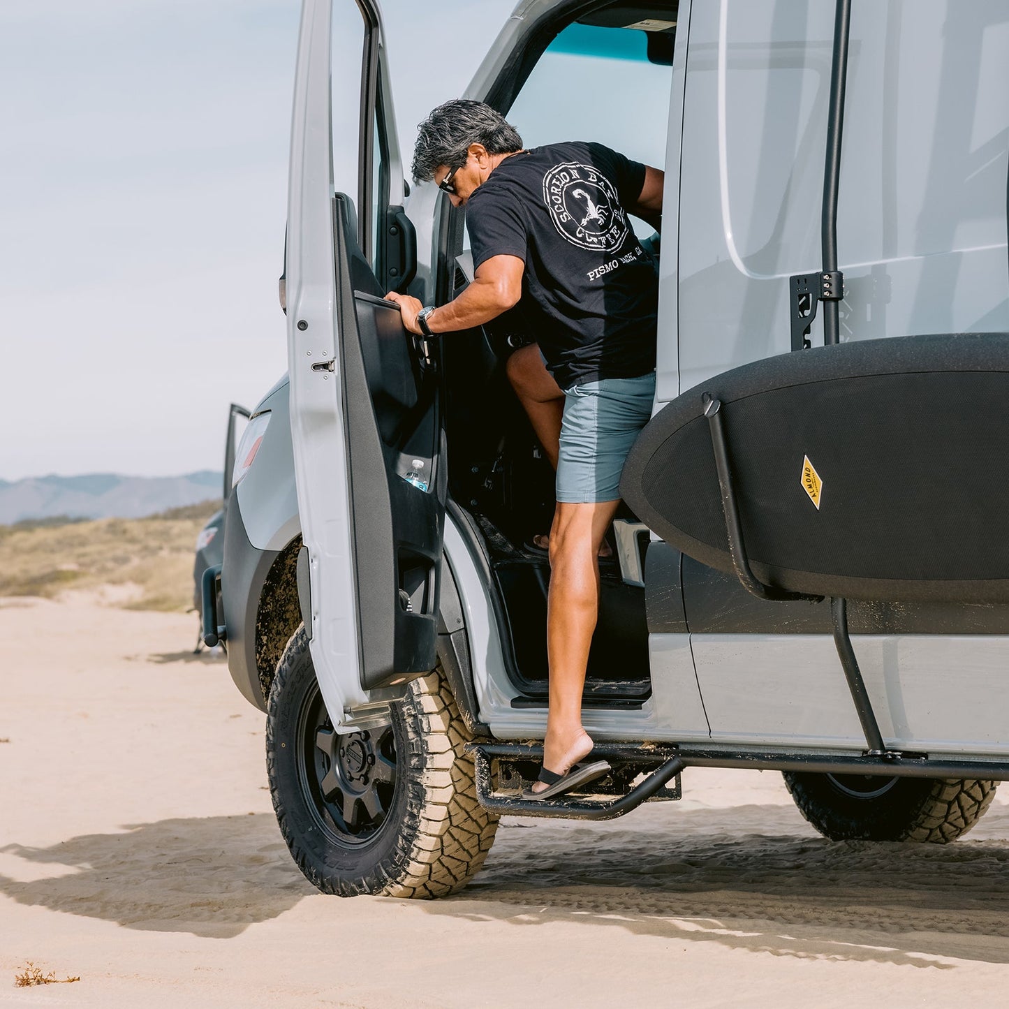 Vanspeed Side Steps - Driver & Passenger for Mercedes Sprinter 144/170 (2008+) - VNSPD-005