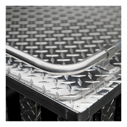 UWS Bright Aluminum 36" X 36" Single-Door Dog Box