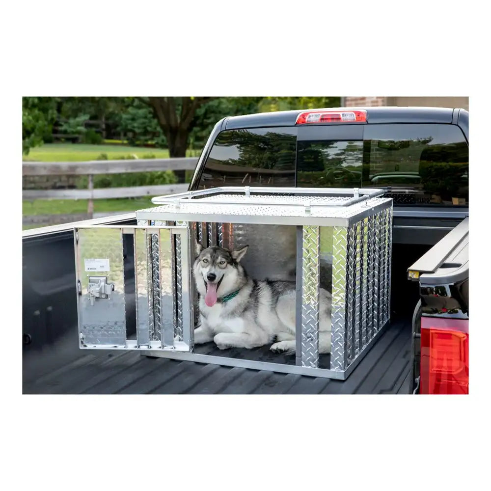 UWS Bright Aluminum 36" X 36" Single-Door Dog Box