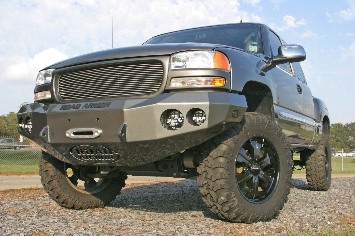 Road Armor Stealth Front Winch Bumper WARN M12000, Smittybilt XRC 2000-2007 GMC 2500 3500 - 23710B