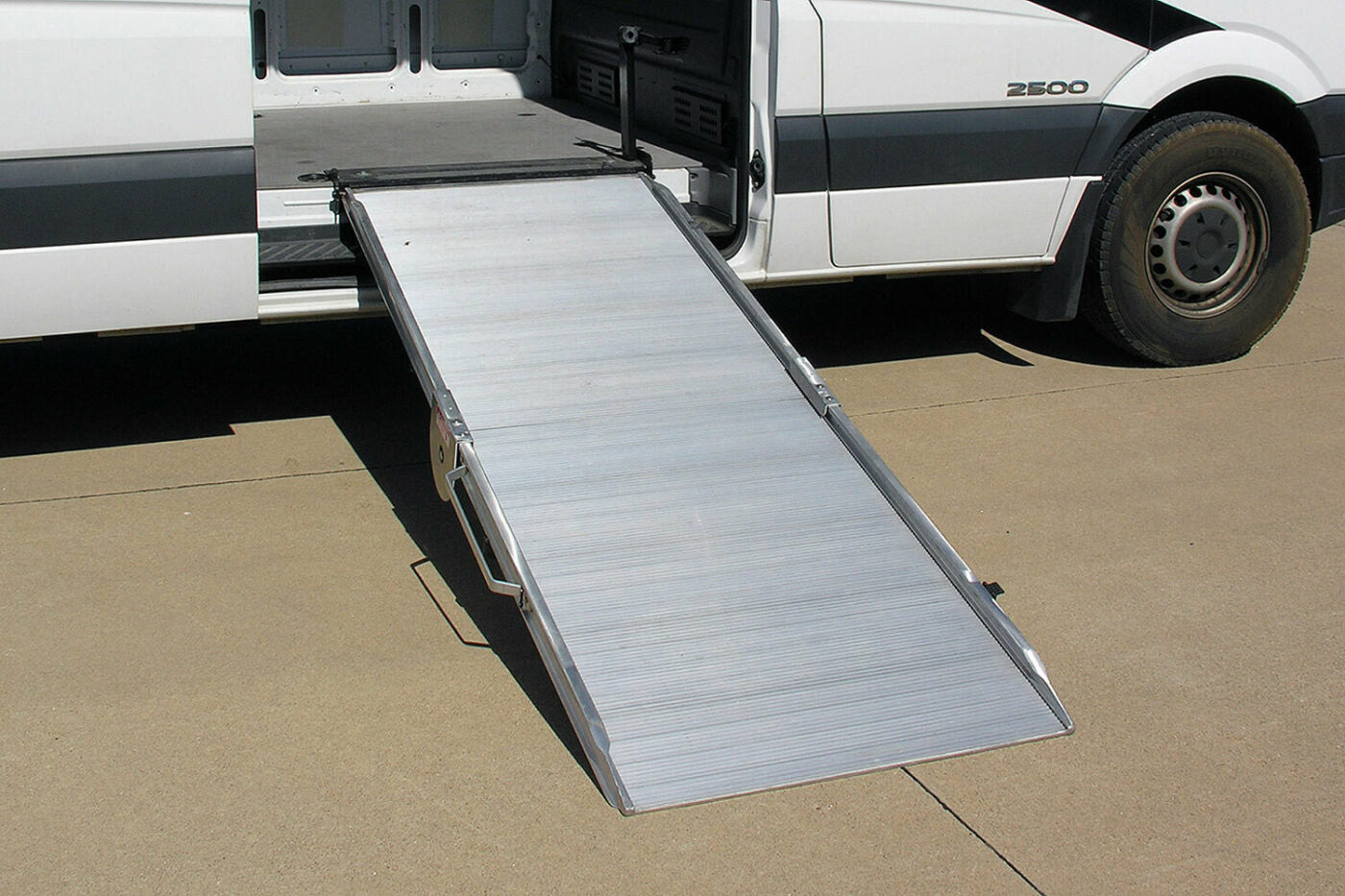 Link LB10 Bi-Fold Side Door Mount Cargo Van Ramp