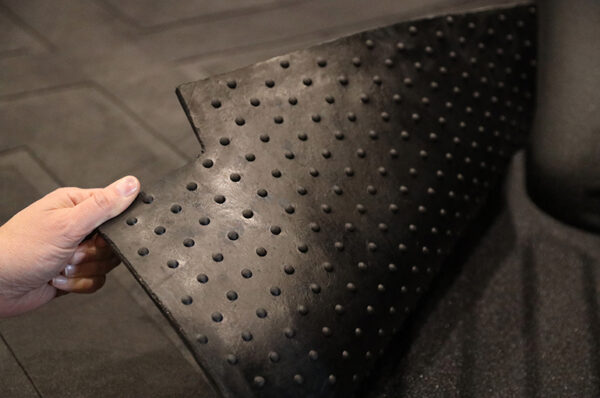 Dee Zee Heavyweight Bed Mat - Custom Fit for Ford F150 (2015-2023) - 6.5' Bed - Image 5