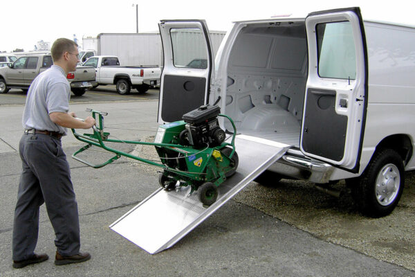 Link LWS40 Lightweight Portable Loading Ramp - Image 6