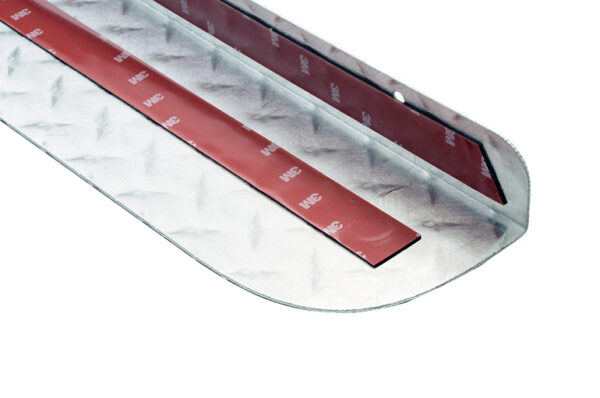 Dee Zee Tailgate Protector Cap Brite-Tread for Chevy/GMC Colorado/Canyon (2015-2023) - Image 3