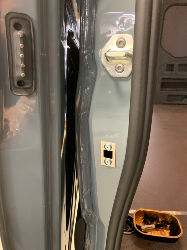 Thunderbolt Deadbolt Lock Kit for Mercedes Sprinter - Image 7